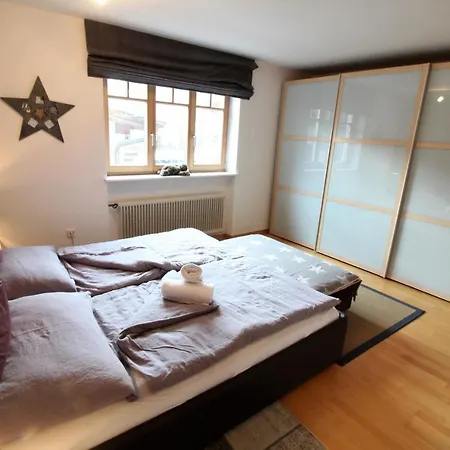 Franz-walde-weg By Managers *